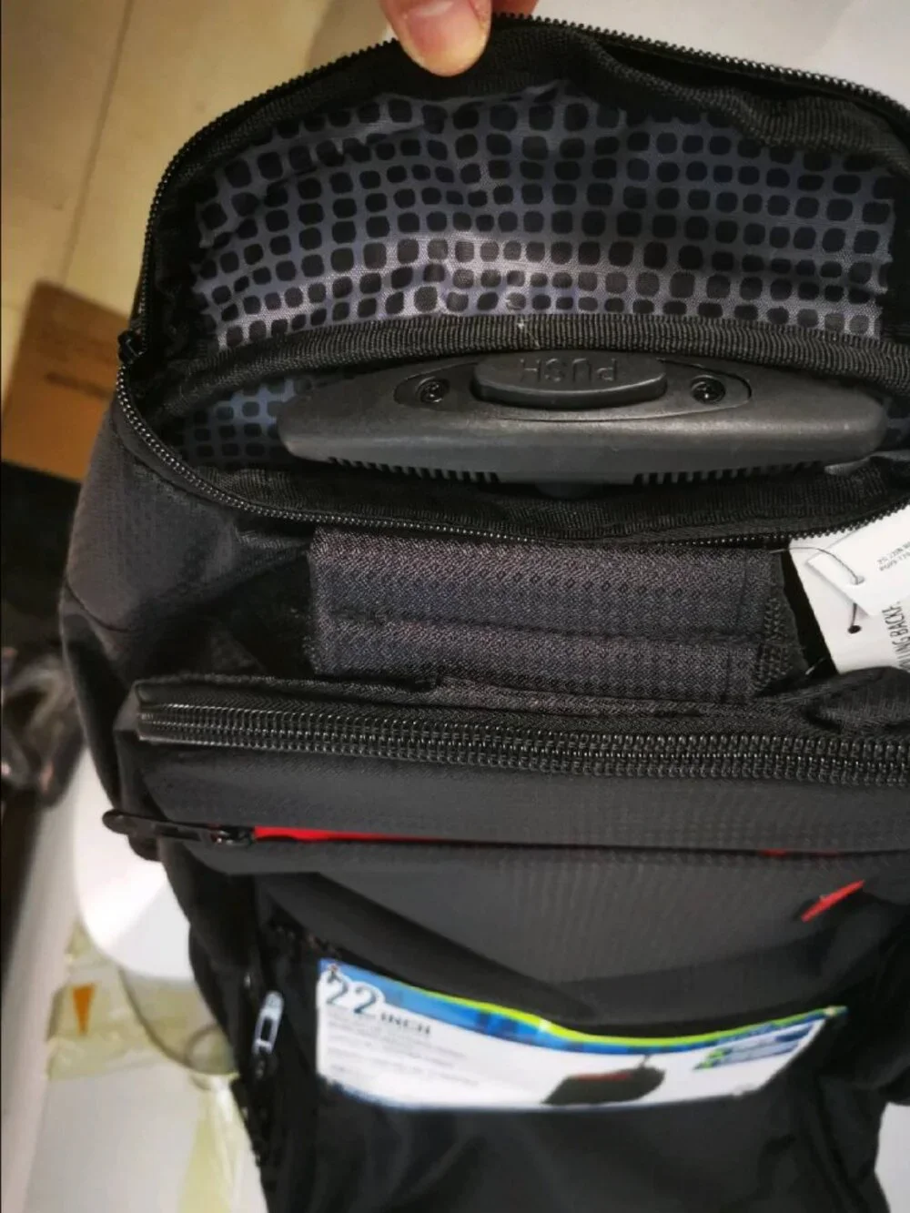 PROTEGE Lightweight Backpack 22‑Inch Multifunctional Carry‑On Luggage